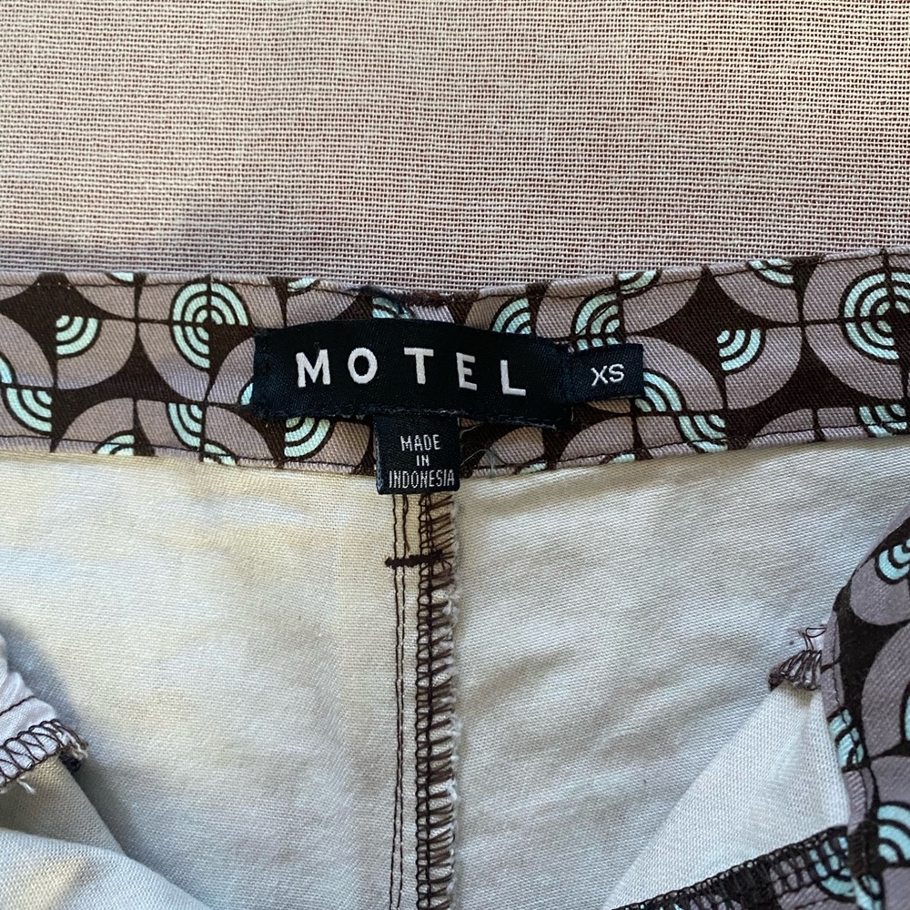 Motel retro flare pants. - Picture 10 of 12